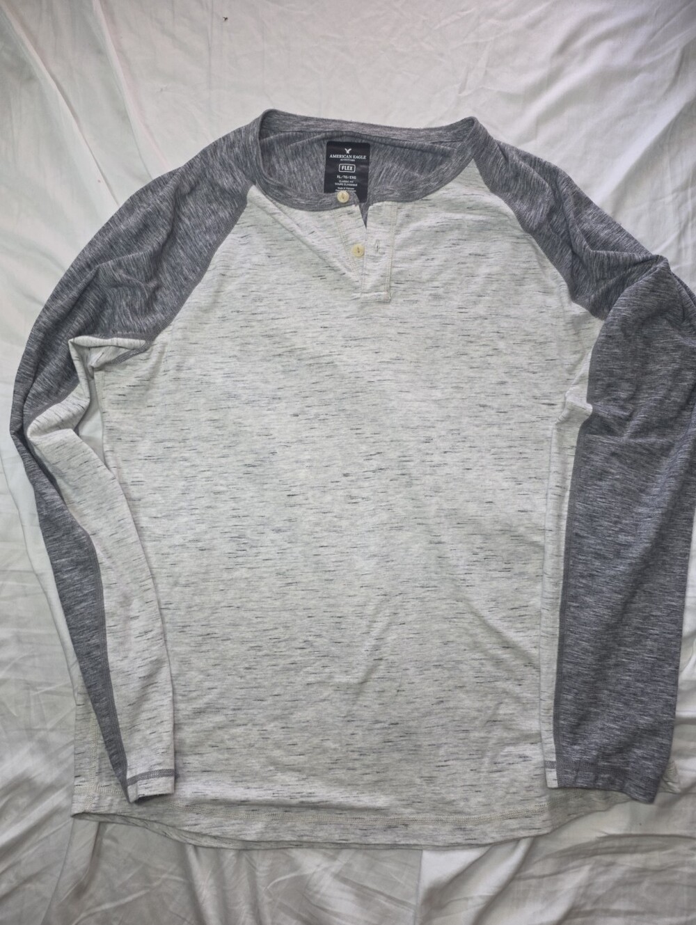 Men's Long-Sleeve Henley Shirt Gray Flex Vintage NWOT American Eagle